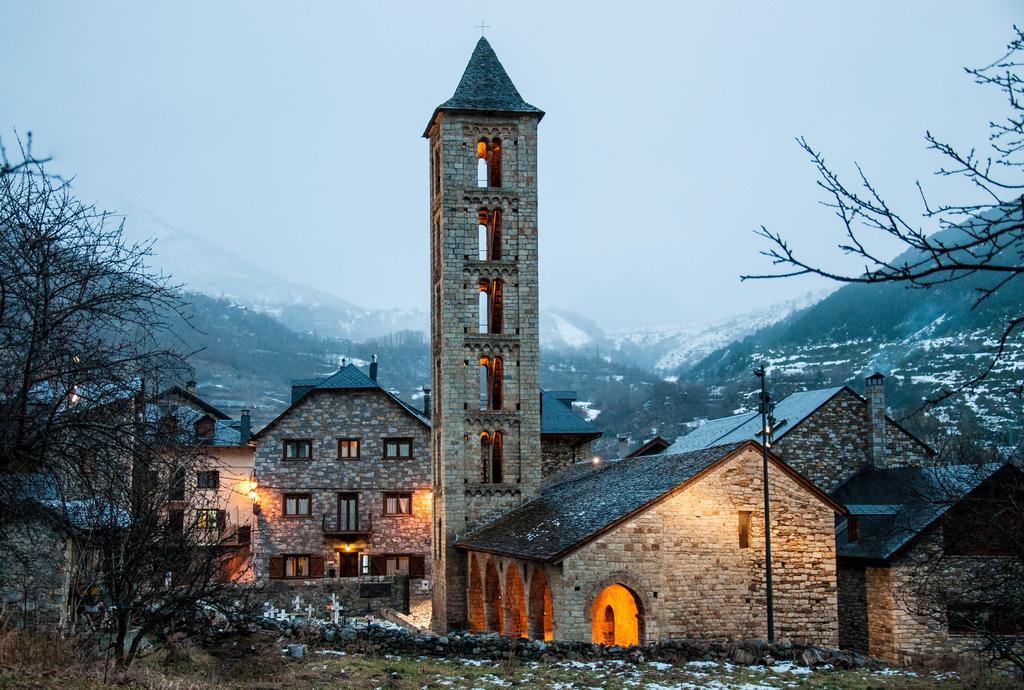 Sisquet Apartaments Erillavall Exteriér fotografie