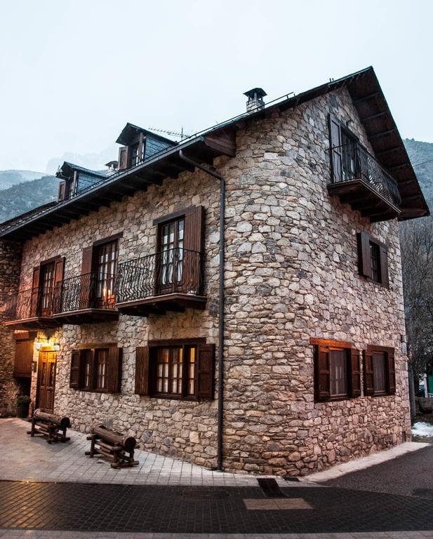 Sisquet Apartaments Erillavall Exteriér fotografie